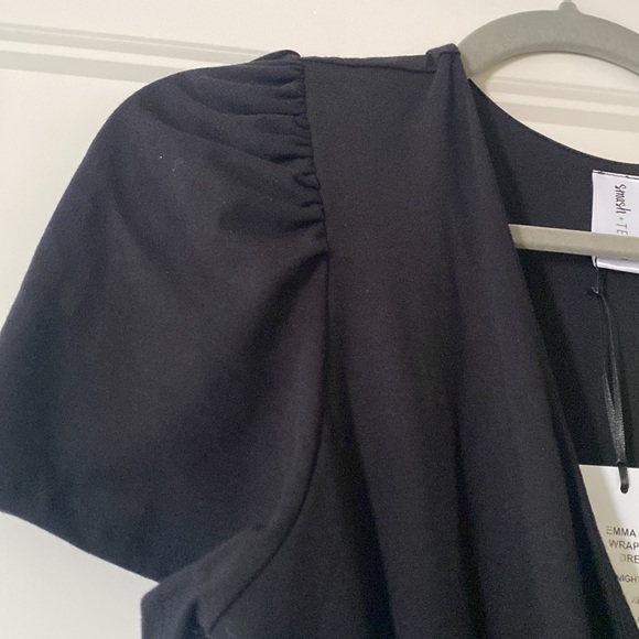 BNWT Smash and Tess Emma Faux wrap Mini dress - Picture 3 of 4